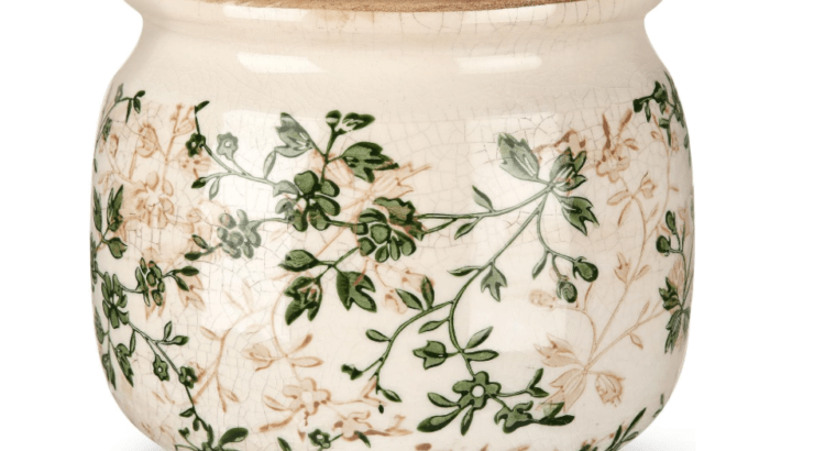 This Old-Looking Ceramic Pot Somehow Pulls Every Room Together – Here’s Why I Keep Buying It as a Gift